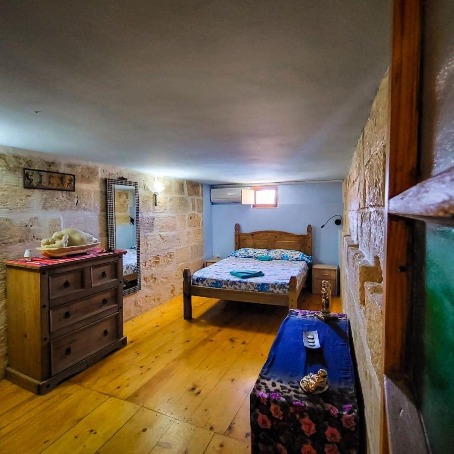 1500 Little Pink House In Kalkara Creekヴィラ エクステリア 写真