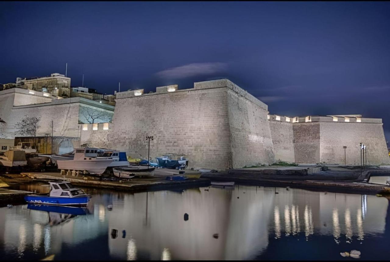 1500 Little Pink House In Kalkara Creekヴィラ エクステリア 写真